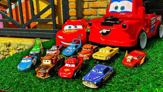 Looking for Disney Pixar Cars On the Rocky Road : Lightning McQueen, Mater, Dinoco McQueen, Mack