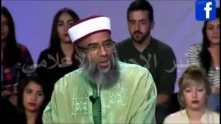 تونسية تحلل الخمر في برنامج تلفزي و تستهزا بالشيخ !!!!!!