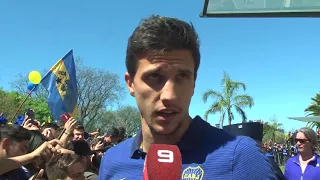 Jugadores de Boca firmaron autógrafos en Paraná