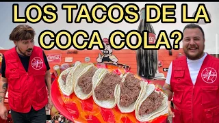 Unos Tacos en un Mundo de COCA COLA en Monterrey Mexico