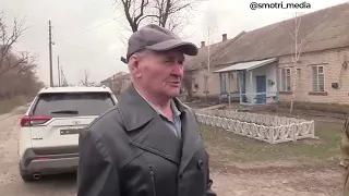 Украинец 86 лет читает стихи про ужасы войны на Донбассе.