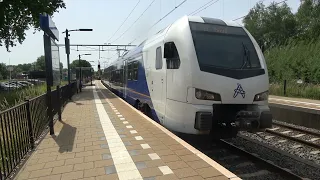 Arriva flirt 552 vertrekt van station Beek Elsloo