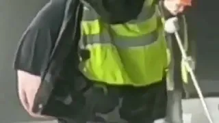 Толстый строитель танцует МЕМ 2020