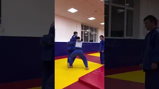Judo Ura-Nage - бросок через грудь прогибом. Школа по дзюдо ORTUS.KZ на сборах в Челябинске.