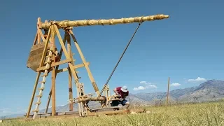 Launching my 1,000-lb Medieval Trebuchet by Myself