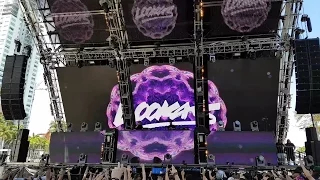 Crazy moshing at Lookas Ultra 2017 Miami