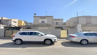 €200,000- 3 bedroom, 1.5 bathroom detached villa in Torrevieja.