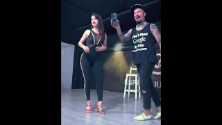 Adrián y Anita bailan Marc Anthony - Tu Amor me Hace Bien