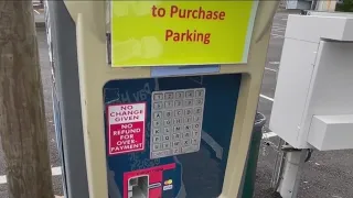 Cautionary tale: Man scammed while parking downtown | FOX 5 News