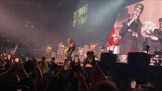 Paramore - "Misery Business" w/ Steph Curry (live @ Chase Center, San Francisco, 8/7/23)