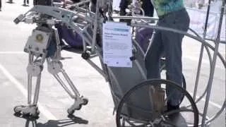 Anatomical Bipedal Robot: Solar Electric Robot Chariot