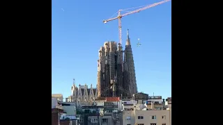 Sagrada Familia - Torre Maria finalizada / Maria’s Tower ended (fast motion)