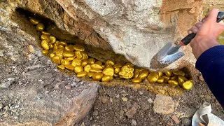 OMG! finding gold! a man found a lot of gold treasure under stone on top mountain million year.