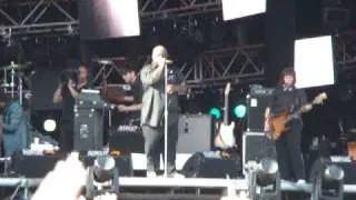 Gnarls Barkley - Crazy (at Roskilde festival 2008)