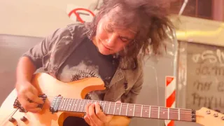 Nirvana - Smells Like Teen Spirit - Guitar street performance - Cover by Damian Salazar