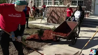 United Way of Northeast Florida volunteers participate in MLK Day of Service project