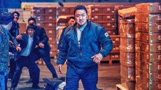 This is What Happens When the Police Recruit Prison's Most Feared Gangster to Slaughter the Yakuza