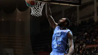 Tarik Black goes up to get it and finishes the oop by Kevin Pangos | Semifinals Game 1