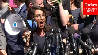 'We Stand With Israel!': Lauren Boebert Takes Bullhorn As Anti-Israel Protesters Shout At Her