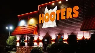 The Real Reason Hooters Is Disappearing Across The Country