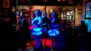 Trinity Irish dancers, mo's pub 2011