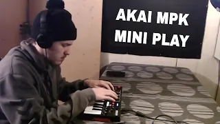 Live Looping in Garageband (Akai MPK Mini Play)