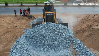 Techniques Dozer Push And Spread Stone Build Foundation Road - Skills Dump Trailer Unloading Stone