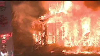 Vacant Youngstown house burns to the ground