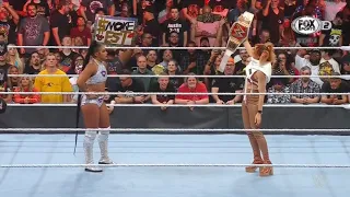 Becky Lynch confronta a Bianca Belair camino a SummerSlam 2022 - WWE Raw 18/07/2022 (En Español)