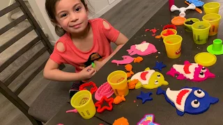 Pinkfong Baby Shark Play-Doh | SidneyG's Adventures