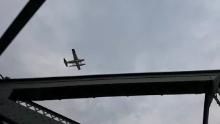 CROSSING THE WILLIAMSBURG BRIDGE IN UNDER 5 MINUTES