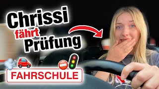 Praktische Führerscheinprüfung mit Chrissi 🚘🚦🤭 | Fischer Academy