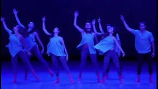 “Ще се намерим”- изпълняват ученици от в.2025, специалност “Модерен танц” на НУТИ