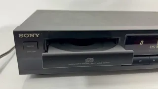 Sony CDP-211 Single Disc CD Compact Disc Player