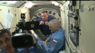 Expedition 64 Crew Hatch open