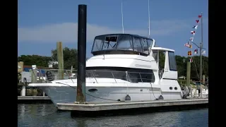 2003 Carver 356 Motor Yacht For Sale at MarineMax Wrightsville Beach, NC