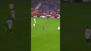 Xavi reaction to dembele shot 🥶