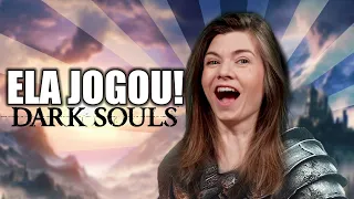 VOCÊS PEDIRAM E ELA JOGOU DARK SOULS!