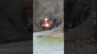 train coming out of the Cumberland gap train tunnel!   RJ Corman #7195