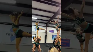 Sr Elite was putting on a show! 🙌🏼💪🏼🔥