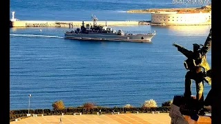 ВМФ России Большой десантный корабль БДК Цезарь Куников вошёл в Севастополь после Всенощной в море )