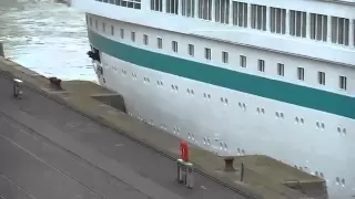 Kreuzfahrtschiff Albatros Unfall in Bremerhaven