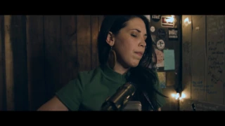 THE GREEN ROOM SESSIONS WITH HOLLY BERNT - Live at 20 Front Street