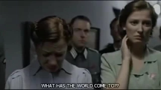 Hitler Reacts to the PPAP Song.