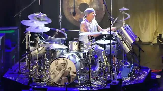 CHAD SMITH  : "Drum Solo" - YouTube Theater / Los Angeles (Feb 25, 2022) : EDDIE VEDDER & EARTHLINGS