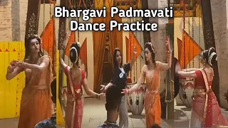 Bhargavi Padmavati Dance💃💃//Mallika Singh new video 😍//Dance Practice//#Sumellika Offscreen Masti 😘