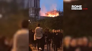 Notre Dame: French pray in the streets while firemen tried to stop the fire