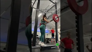 Her Squat Left Them SPEECHLESS! 😳