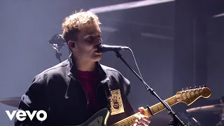 Sam Fender - Seventeen Going Under (Live At The BRIT Awards 2022)