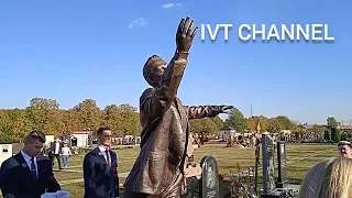 БОРИС МОИСЕЕВ ПАМЯТНИК ГОД СО ДНЯ СМЕРТИ МОГИЛА